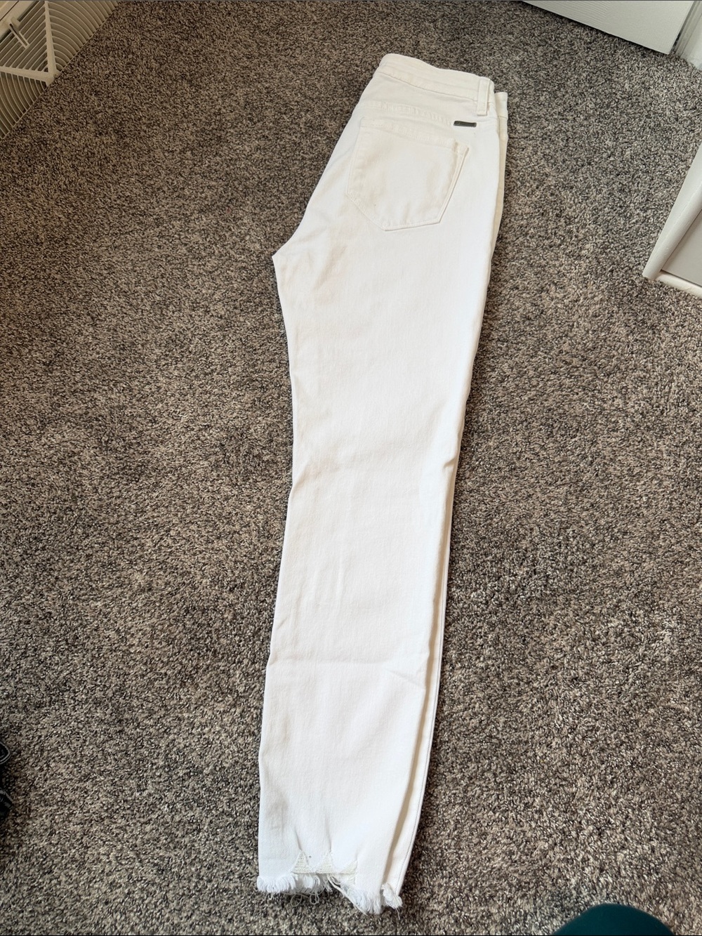 Finlee High Rise KanCan White Skinny Jeans with Frayed Hem